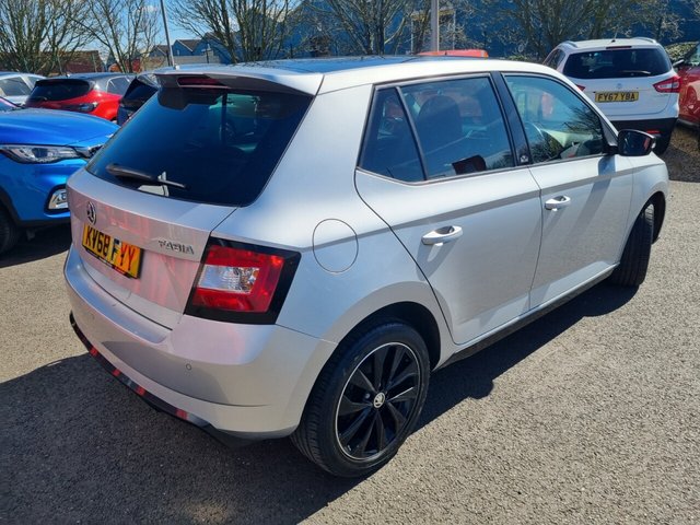 2018 SKODA FABIA - Photo 9