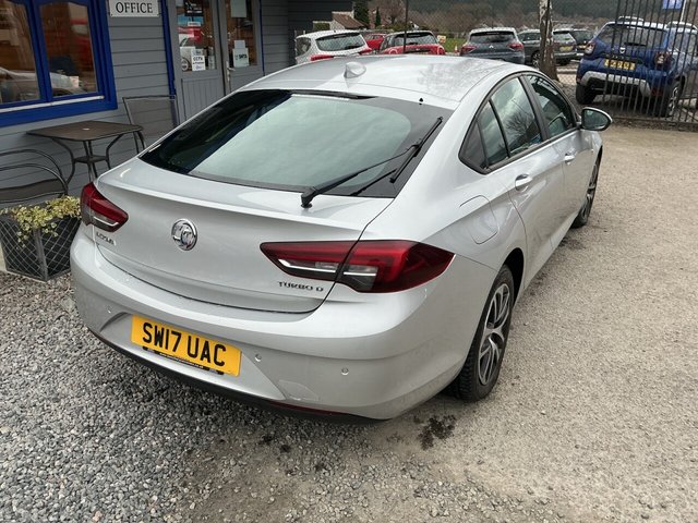 2017 VAUXHALL INSIGNIA - Photo 6