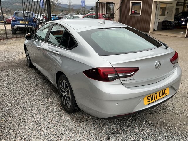 2017 VAUXHALL INSIGNIA - Photo 8