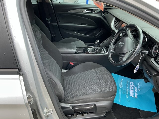 2017 VAUXHALL INSIGNIA - Photo 11