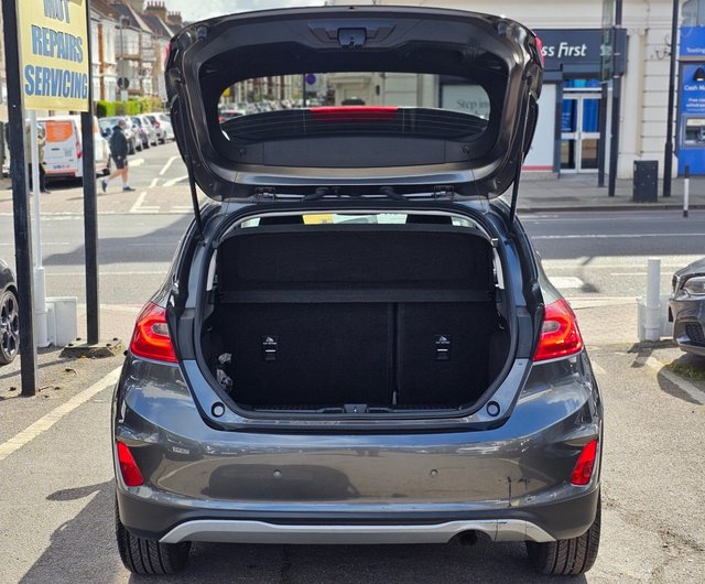 2018 FORD FIESTA - Photo 10