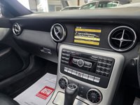 USED 2012 P MERCEDES-BENZ SLK 2.1 SLK250 CDI BlueEfficiency AMG Sport Convertible 2dr Diesel G-Tronic+ Euro 5 (s/s) (204 ps) Front And Rear Parking Sensors - Bluetooth - &pound;6K Extras
