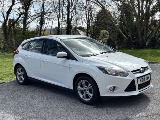 2014 FOCUS 1.6 TDCI ZETEC HATCHBACK 5DR DIESEL MANUAL EURO 5 S S 115... photo