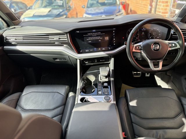 2019 VOLKSWAGEN TOUAREG - Photo 4