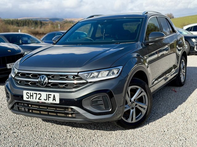View our VOLKSWAGEN T-ROC