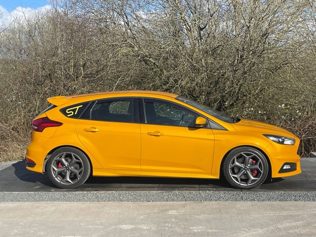 2018 FORD FOCUS - Photo 3