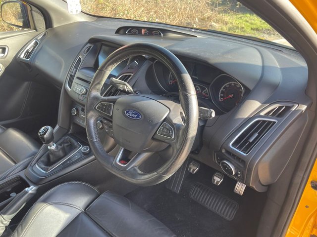 2018 FORD FOCUS - Photo 4