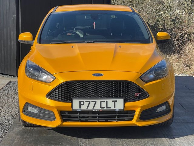 2018 FORD FOCUS - Photo 2