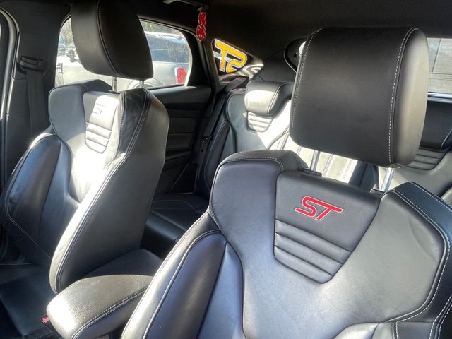 2018 FORD FOCUS - Photo 10