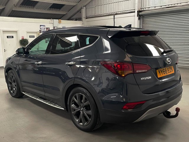 View our HYUNDAI SANTA FE