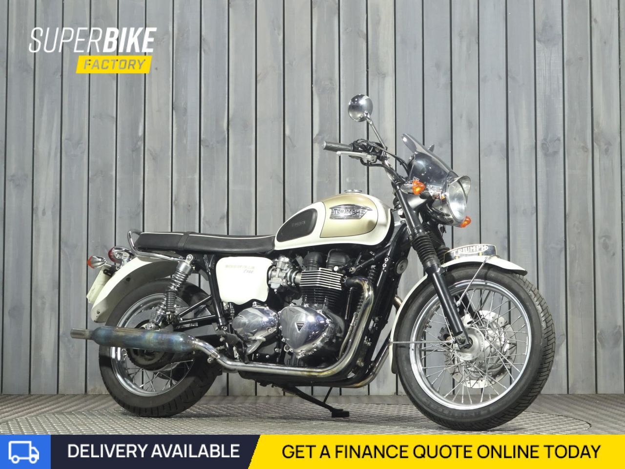 TRIUMPH BONNEVILLE T100BONNEVILLE T100