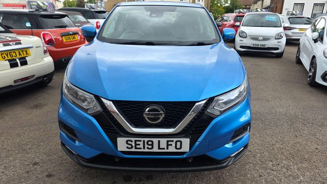 View our NISSAN QASHQAI