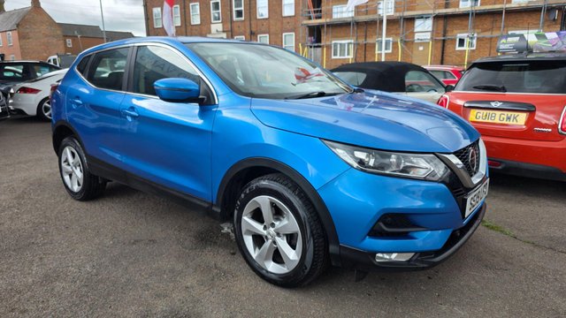 View our NISSAN QASHQAI