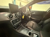 USED 2018 18 MERCEDES-BENZ GLA 2.1 GLA200d AMG Line (Premium) Panoramic SUV 5 Door Diesel 7G-DCT 4MATIC Euro 6 (s/s) (136 ps) 1 OWNER 8 SERVICES BIG SPEC