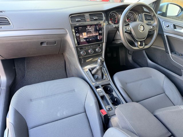 2017 VOLKSWAGEN GOLF - Photo 3