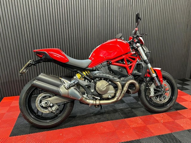 View our DUCATI Monster 821