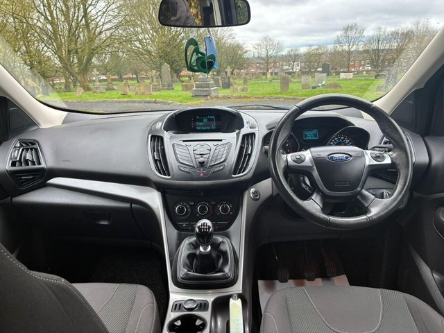 2014 FORD KUGA - Photo 10