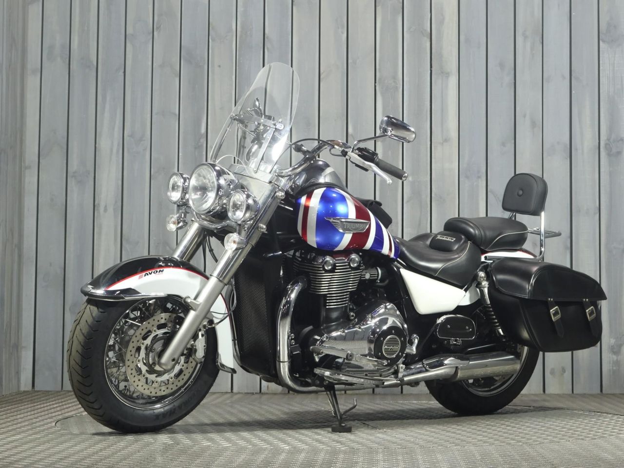 TRIUMPH THUNDERBIRD 1700