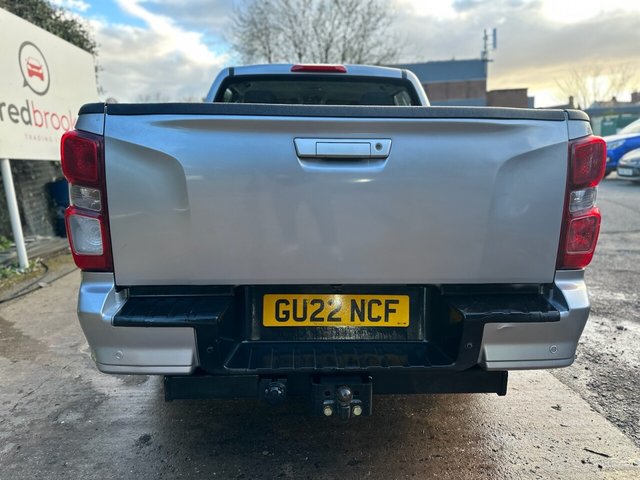 2022 ISUZU D-MAX - Photo 6