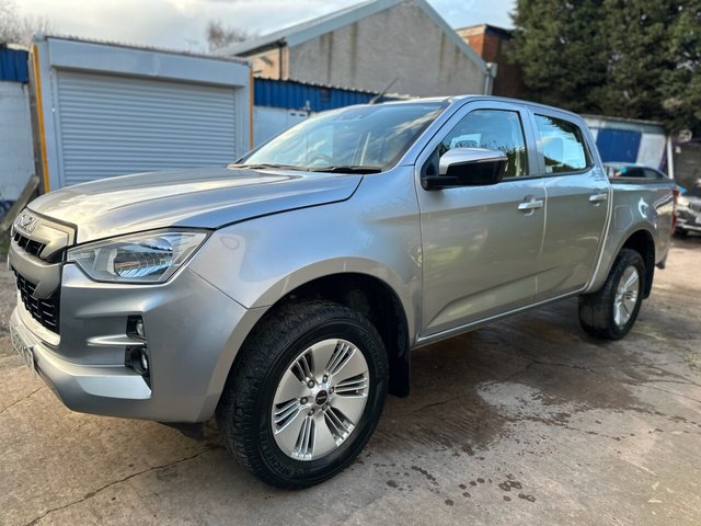 2022 ISUZU D-MAX - Photo 8