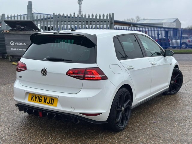 2016 VOLKSWAGEN GOLF - Photo 3