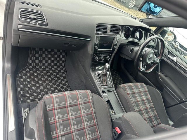 2016 VOLKSWAGEN GOLF - Photo 9