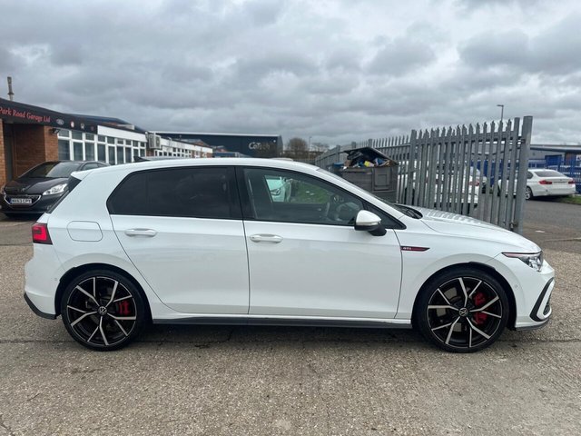 2022 VOLKSWAGEN GOLF - Photo 2