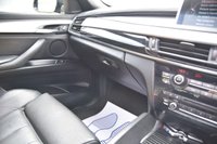 USED 2016 16 BMW X6 3.0 40d M Sport SUV 5dr Diesel Auto xDrive Euro 6 (s/s) (313 ps) 1 Former Keeper | Full BMW Service History | HUD Head Up Display | Electic Sliding Sunroof | 2 Keys | Reversing Camera | Park Assist | Full Black Leather Interior | Heated Seats | Carbon Black | Adaptive M Chasis | Driving Assistant | Privacy Glass | Satellite Navigation | MOT Valid (18/02/2027)