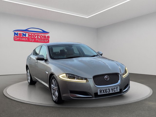2013 XF 2.2D LUXURY SALOON 4DR DIESEL AUTO EURO 5 S S 200 PS... photo