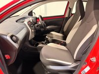 USED 2015 65 TOYOTA AYGO 1.0 VVT-i x-play Hatchback 5dr Petrol Manual Euro 5 Euro 5 (68 ps) 5 TOYOTA SERVICES-&pound;20 TAX-A/C-BLUETOOTH-ELECTRIC WINDOWS-SPOILER