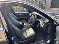 USED 2010 60 MERCEDES-BENZ C-CLASS 6.3 C63 V8 AMG Saloon 4dr Petrol G-Tronic Euro 5 (457 ps) MERCEDES-BENZ C-CLASS 6.3 C63 V8 AMG Saloon 4dr Petrol G-Tronic Euro 5 (457 ps) LOW MILES FULL Mercedes-Benz Service History