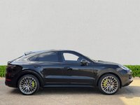 USED 2023 T PORSCHE CAYENNE 3.0 V6 E-Hybrid 17.9kWh Platinum Edition Coupe 5dr Petrol Plug-in Hybrid TiptronicS 4WD Euro 6 (s/s) (3.6kW Charger) (462 ps) 