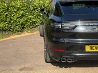 USED 2023 T PORSCHE CAYENNE 3.0 V6 E-Hybrid 17.9kWh Platinum Edition Coupe 5dr Petrol Plug-in Hybrid TiptronicS 4WD Euro 6 (s/s) (3.6kW Charger) (462 ps) 