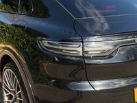 USED 2023 T PORSCHE CAYENNE 3.0 V6 E-Hybrid 17.9kWh Platinum Edition Coupe 5dr Petrol Plug-in Hybrid TiptronicS 4WD Euro 6 (s/s) (3.6kW Charger) (462 ps) 