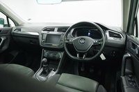 USED 2016 66 VOLKSWAGEN TIGUAN 2.0 TDI BlueMotion Tech SEL 4Motion Euro 6 (s/s) 5dr 7 Stamp Service History