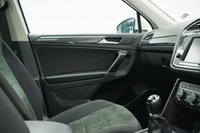 USED 2016 66 VOLKSWAGEN TIGUAN 2.0 TDI BlueMotion Tech SEL 4Motion Euro 6 (s/s) 5dr 7 Stamp Service History