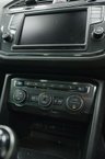 USED 2016 66 VOLKSWAGEN TIGUAN 2.0 TDI BlueMotion Tech SEL 4Motion Euro 6 (s/s) 5dr 7 Stamp Service History