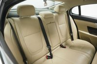 USED 2015 15 JAGUAR XF 2.2d Luxury Auto Euro 5 (s/s) 4dr Full Cream Leather