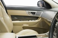 USED 2015 15 JAGUAR XF 2.2d Luxury Auto Euro 5 (s/s) 4dr Full Cream Leather