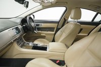 USED 2015 15 JAGUAR XF 2.2d Luxury Auto Euro 5 (s/s) 4dr Full Cream Leather