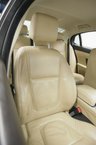 USED 2015 15 JAGUAR XF 2.2d Luxury Auto Euro 5 (s/s) 4dr Full Cream Leather