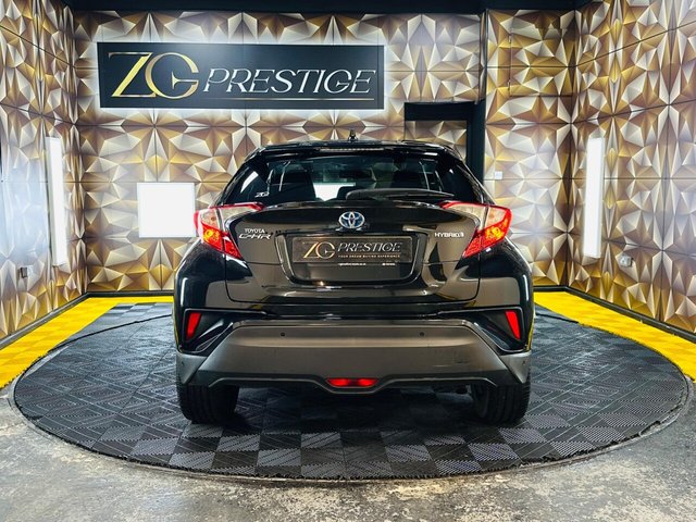 2019 TOYOTA C-HR 1.8 VVT-h Design CVT Euro 6 (s/s) 5dr - Photo 5