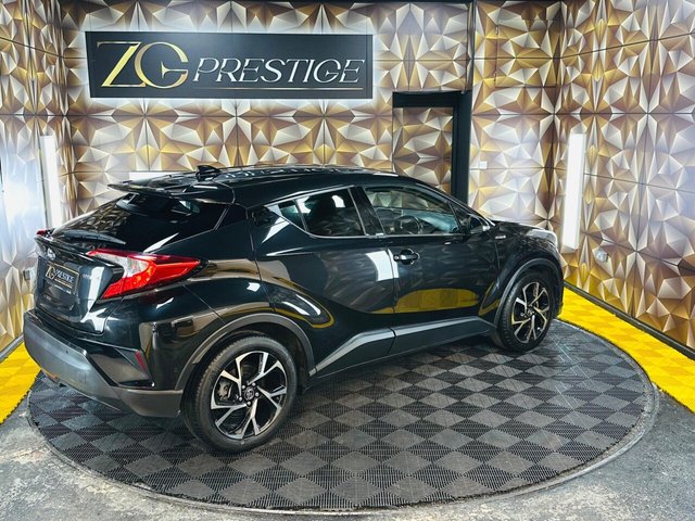 2019 TOYOTA C-HR 1.8 VVT-h Design CVT Euro 6 (s/s) 5dr - Photo 7