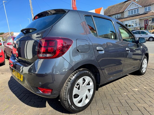 2019 19 DACIA SANDERO 1.0 SCe ESSENTIAL 5dr - Photo 9