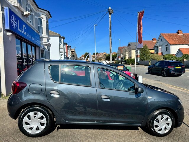 2019 19 DACIA SANDERO 1.0 SCe ESSENTIAL 5dr - Photo 10