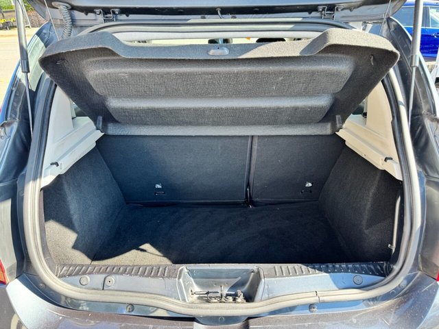 2019 19 DACIA SANDERO 1.0 SCe ESSENTIAL 5dr - Photo 12