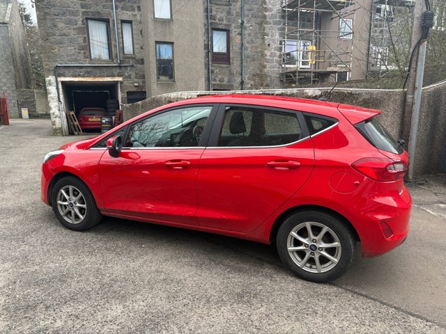 2018 FORD FIESTA - Photo 5