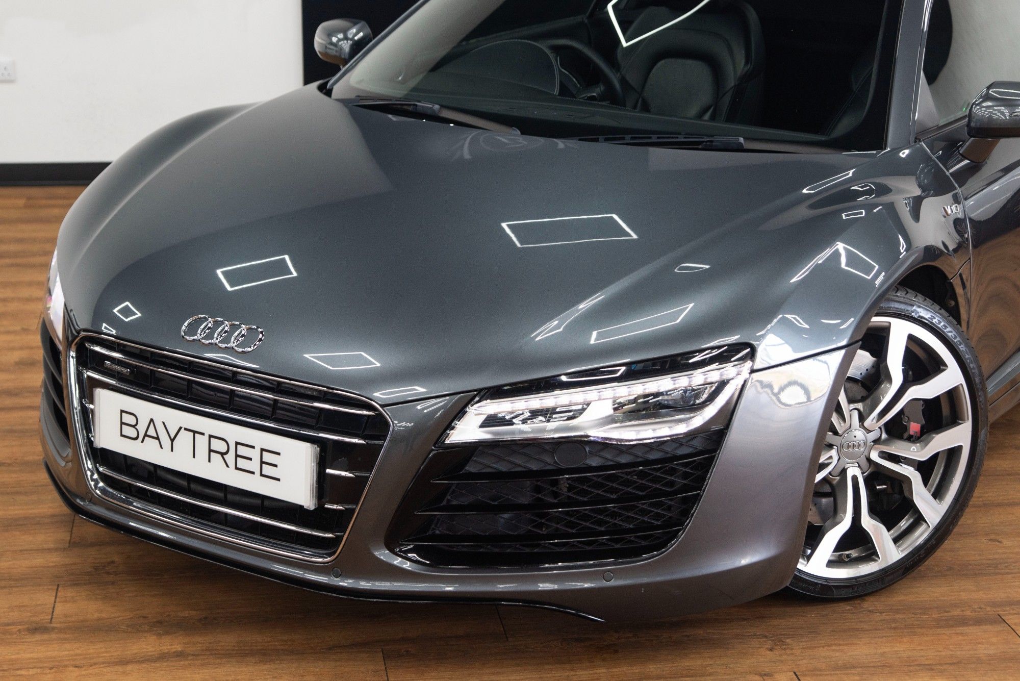 USED 2013 62 AUDI R8 5.2 FSI V10 S Tronic 
