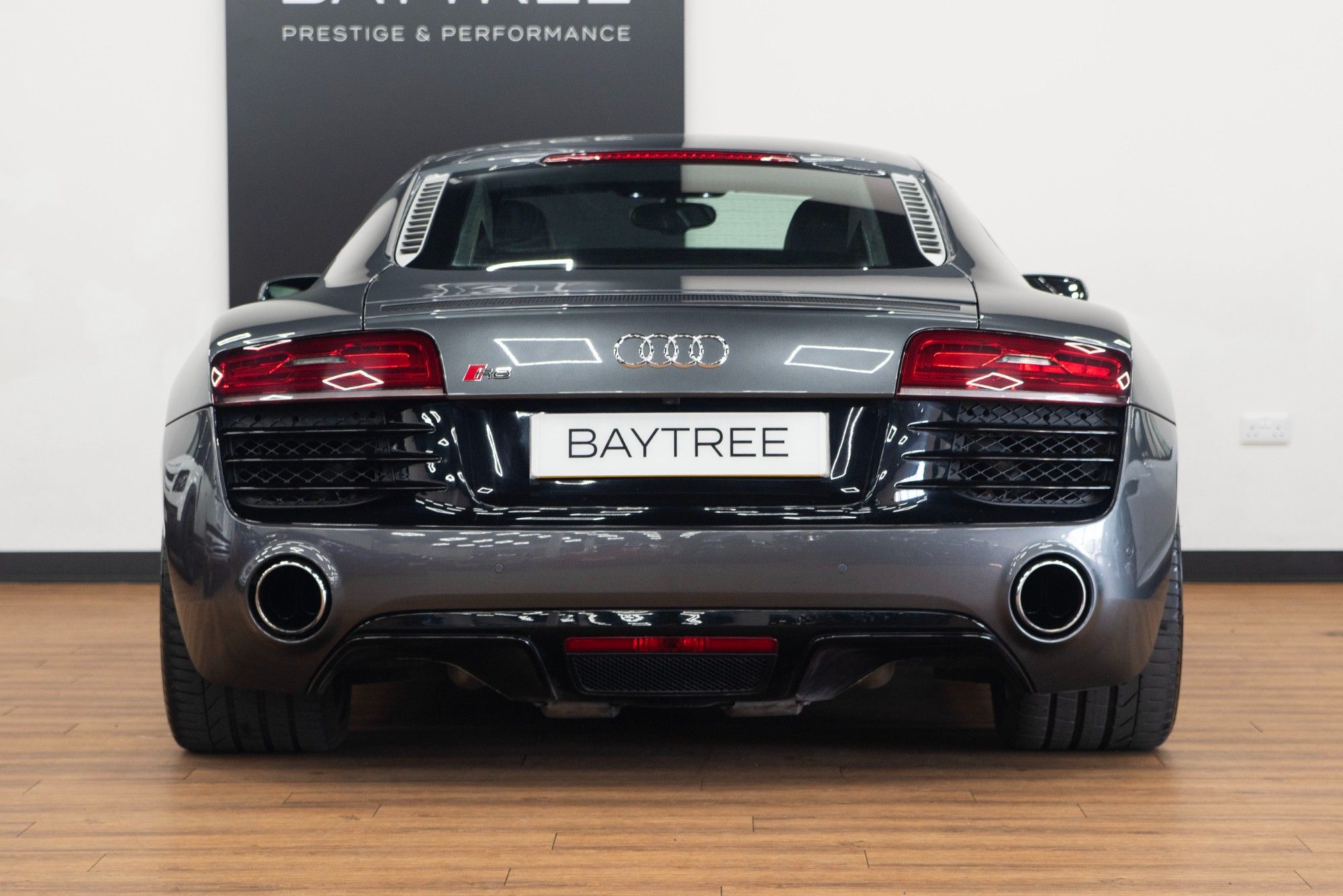 USED 2013 62 AUDI R8 5.2 FSI V10 S Tronic 