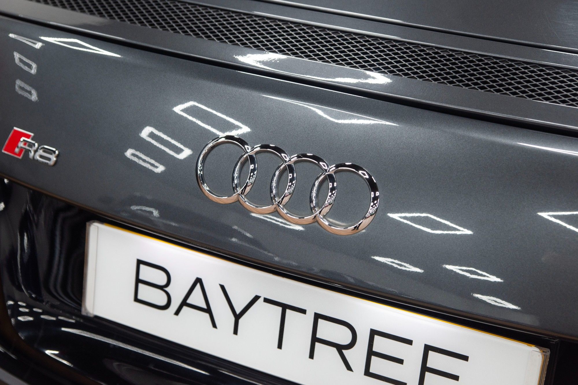 USED 2013 62 AUDI R8 5.2 FSI V10 S Tronic 